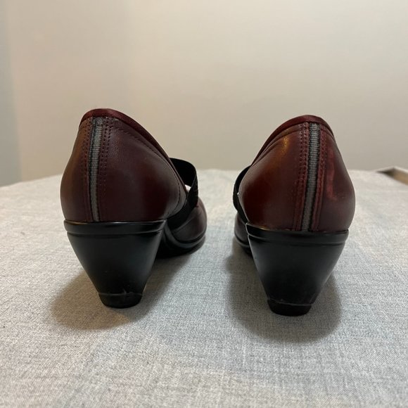 Privo by Clarks Burgundy leather Mary Jane pumps shoessize 6M - Picture 6 of 8